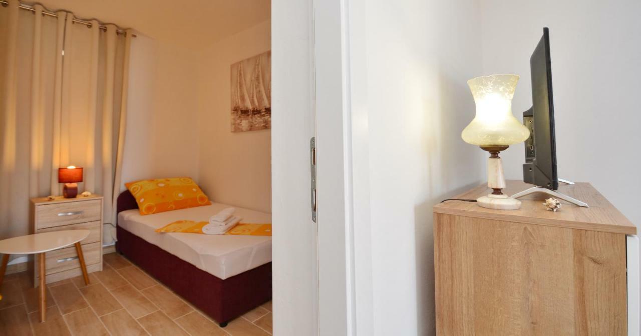 Apartmani Cesarec Basina Buitenkant foto