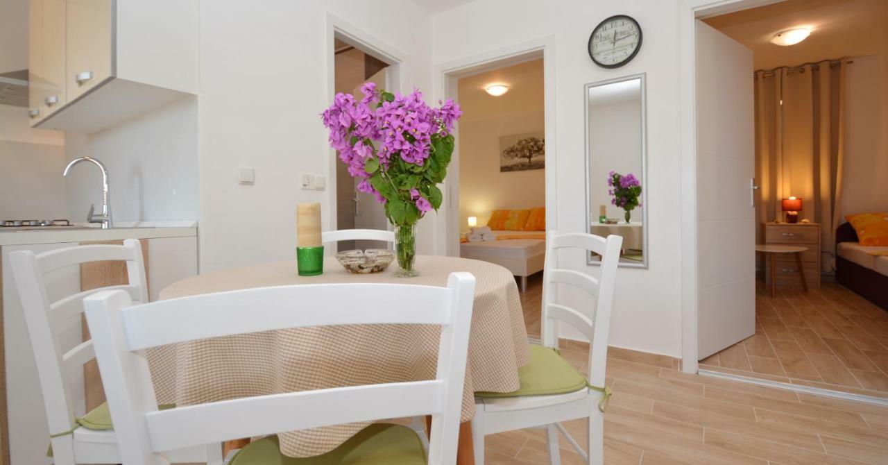 Apartmani Cesarec Basina Buitenkant foto